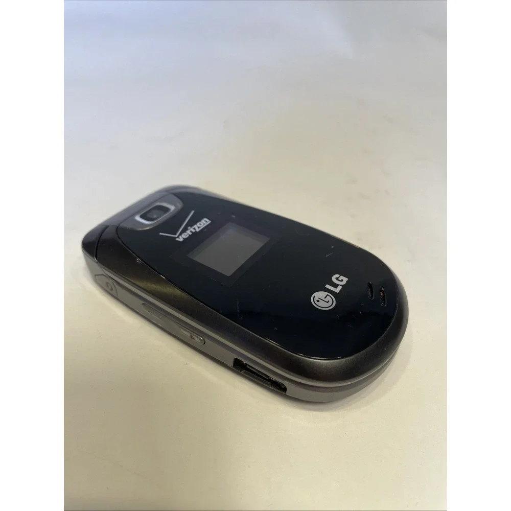 LG Revere 2- Gray (Verizon) Cellular Flip Phone 3G vintage